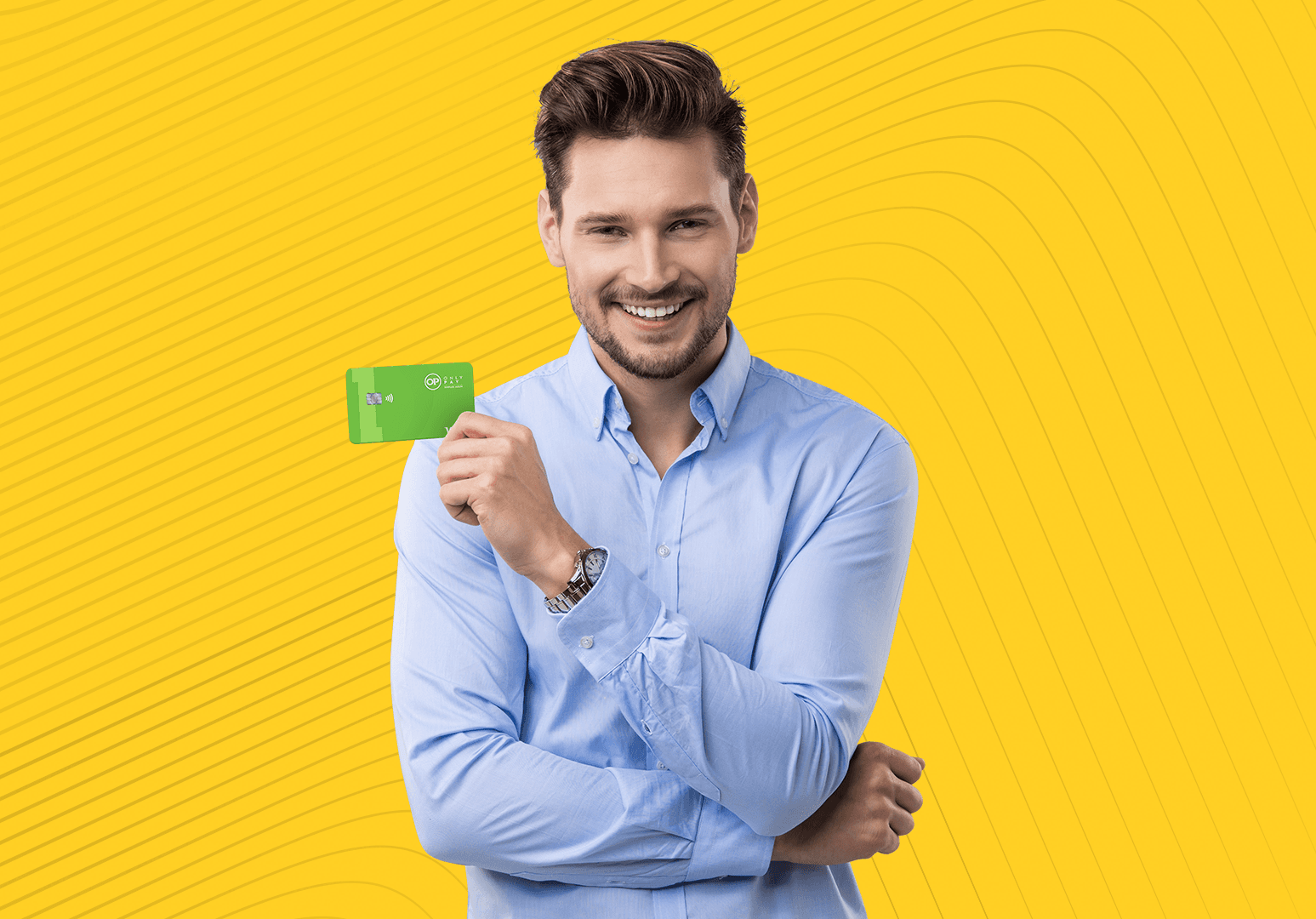 Homem segurando cartão da onlypay